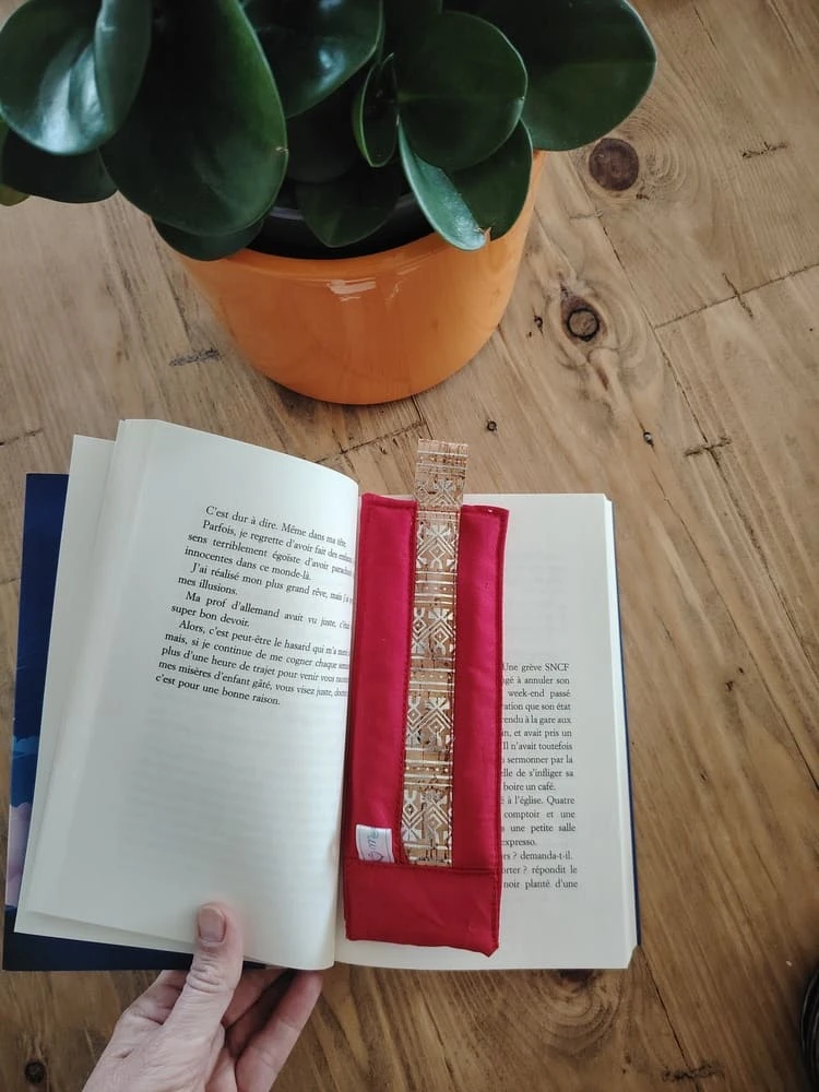 Marque-page textile - Muse de lecture