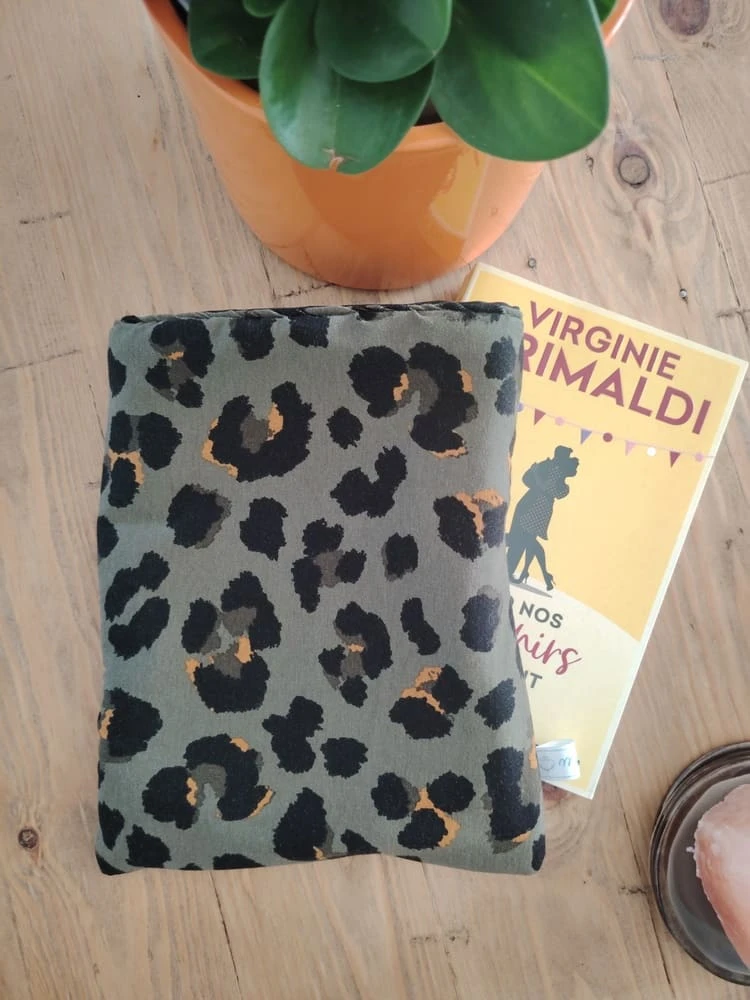 Pochette Muse lectrice pour livre broché - Réversible